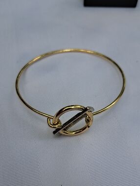 Gold Tone Toggle Circle Bangle Bracelet